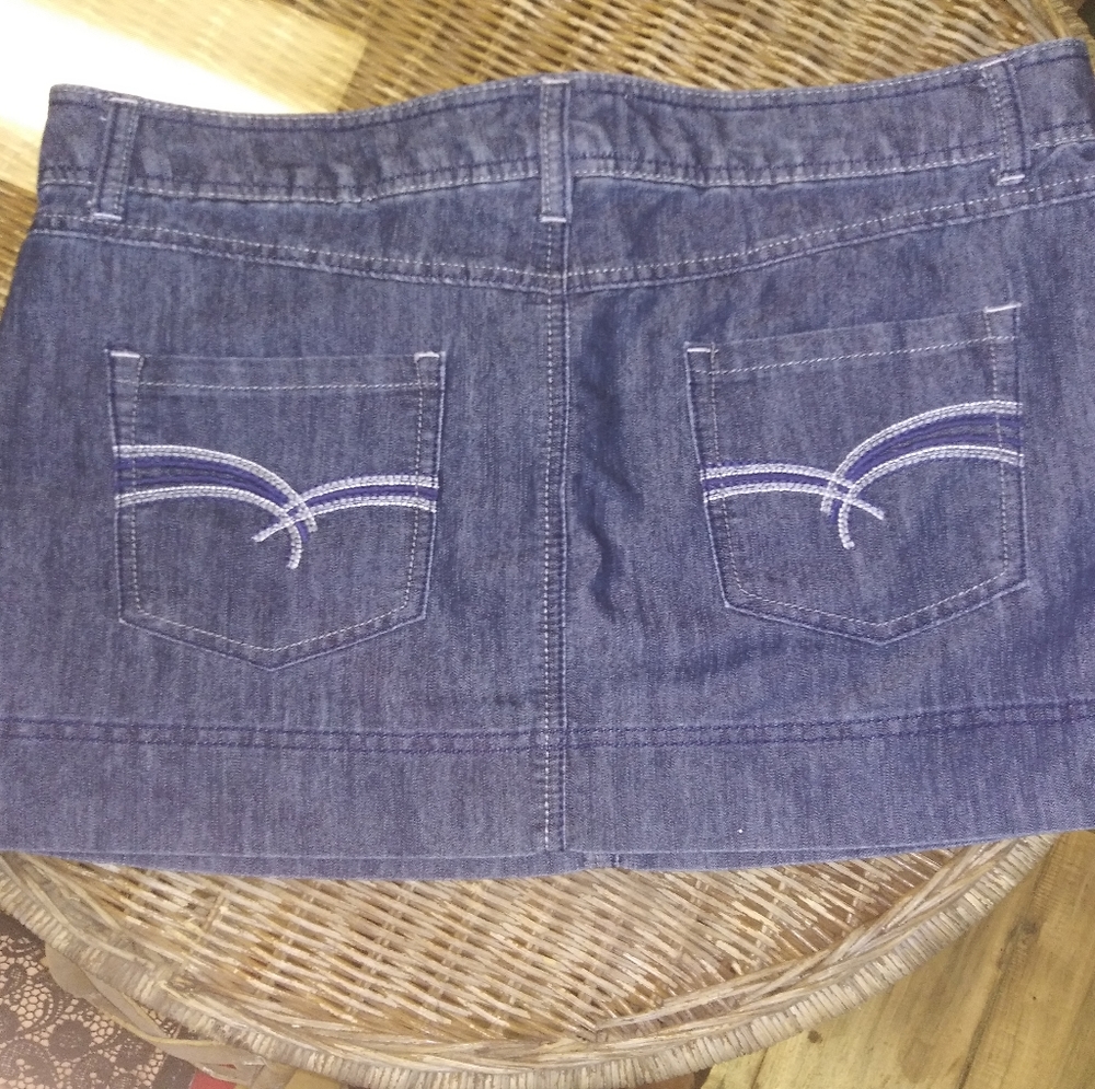 Jean Skirt - Picture 2 of 2